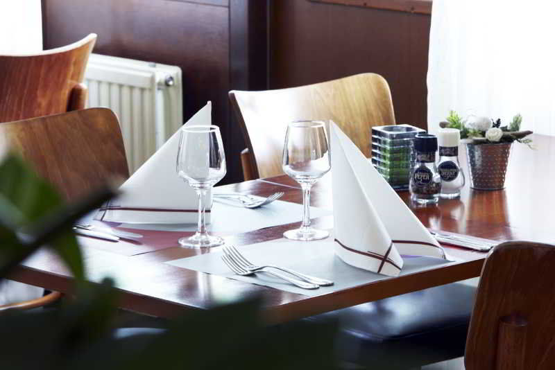 Campanile Hotel & Restaurant Arnhem - 제벤나르 외부 사진